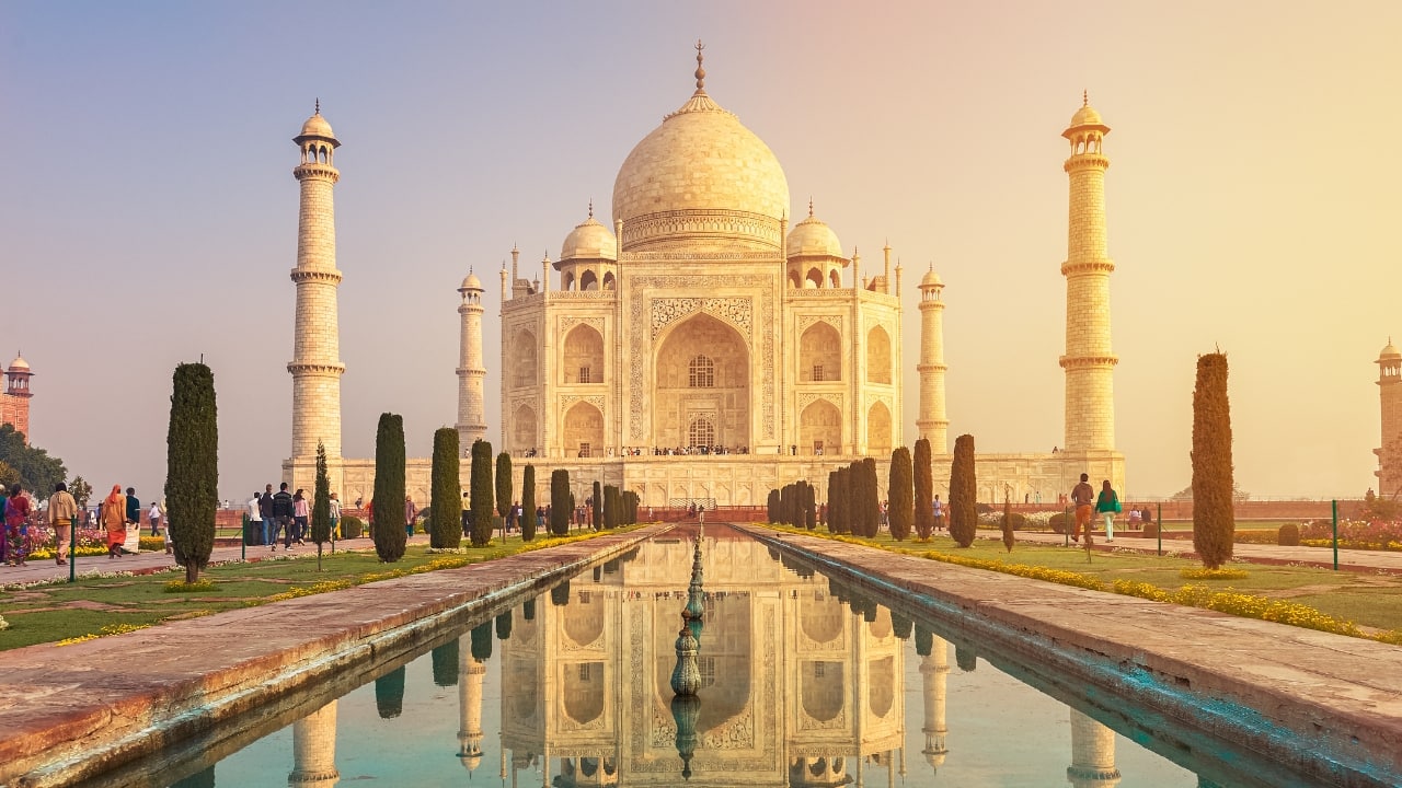 Experience love at its finest with a visit to the iconic Taj Mahal in Agra. (Image: canva)