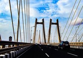 Passenger vehicle sales accelerate 4% to 3.5 lakh units in Nov