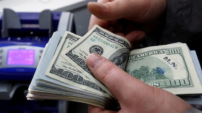 RBI’s net short dollar position hits record $200 billion as forex reserves decline