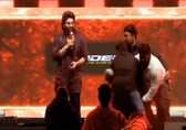 Fan climbs on stage to meet Pushpa 2 actor Allu Arjun, actor asks bodyguards not to push him away, watch video