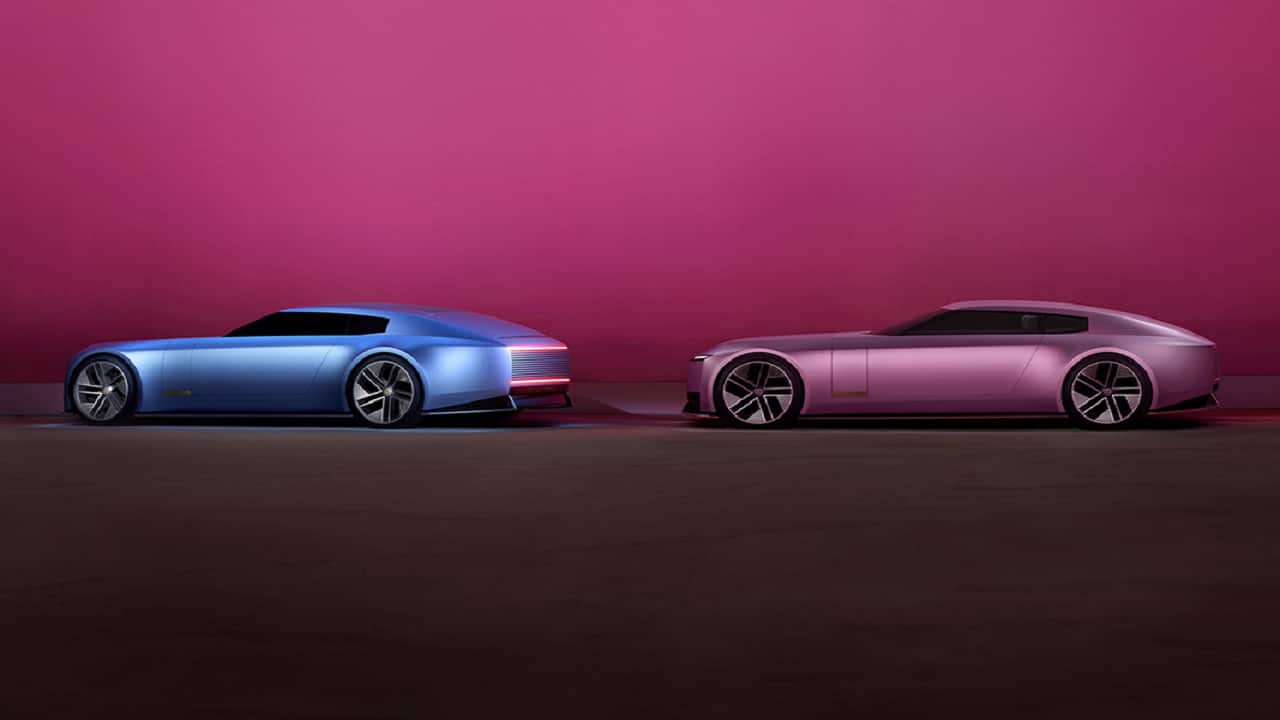 Type 00 is presented in two colours, dubbed Miami Pink and London Blue – the former reflects the iconic Art Deco surroundings of its reveal, the latter references its British heritage according to the company