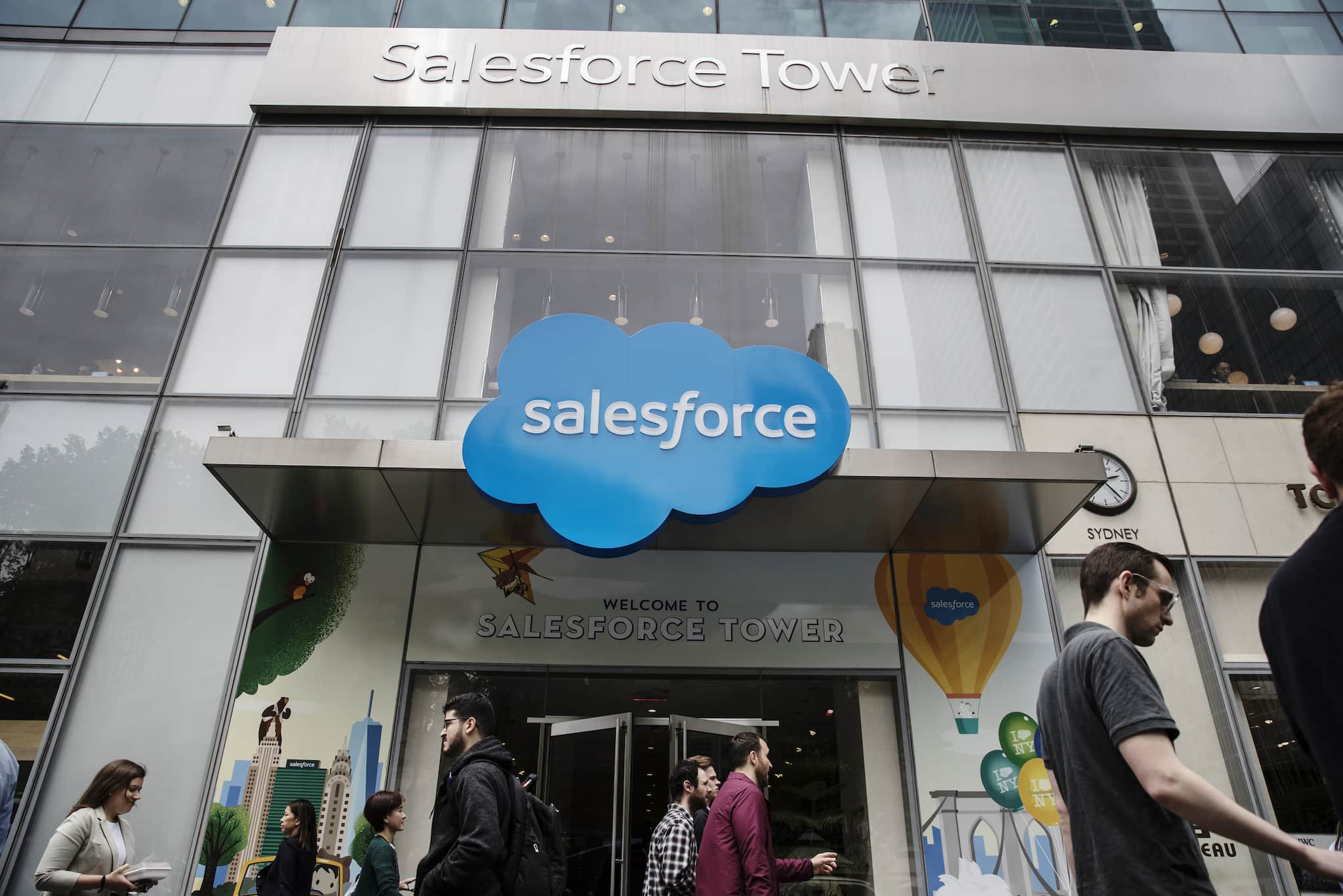Nearly 1 billion Salesforce records stolen by hacker group, company reacts