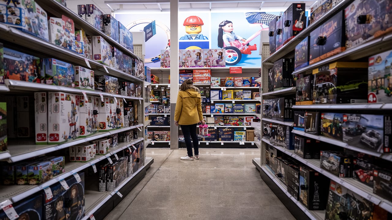 US core inflation stays firm with fourth-straight 0.3% increase