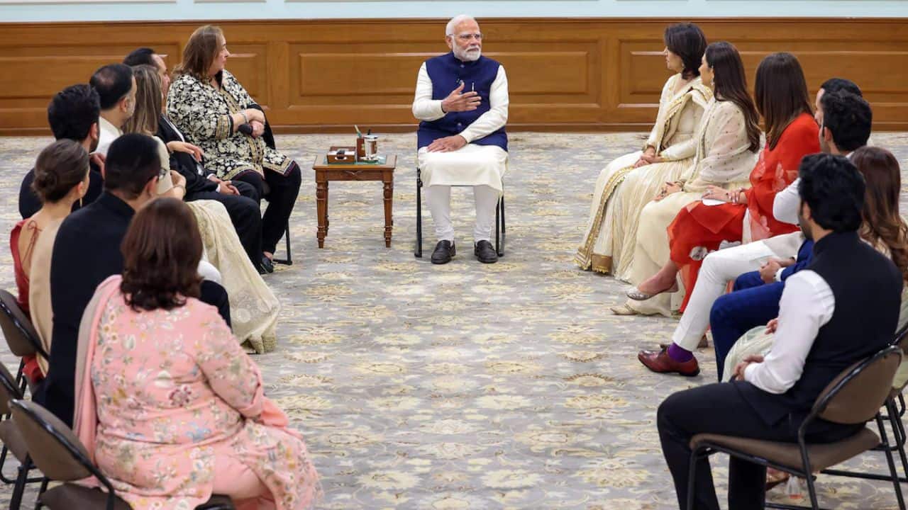 Ranbir Kapoor shares Kapoor family’s WhatsApp prep before meeting PM Modi: "We were deciding how to address you..."
