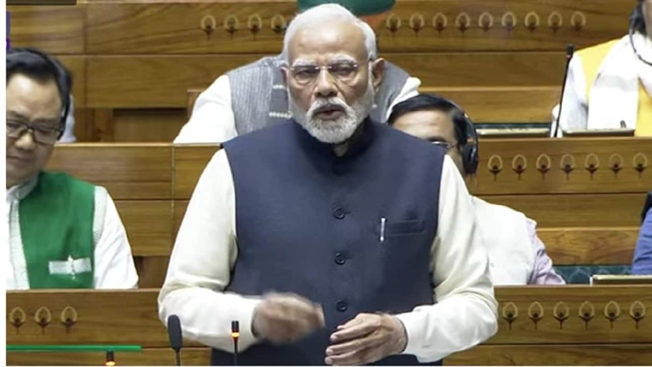 PM Modi calls injured BJP MPs, inquires about their health