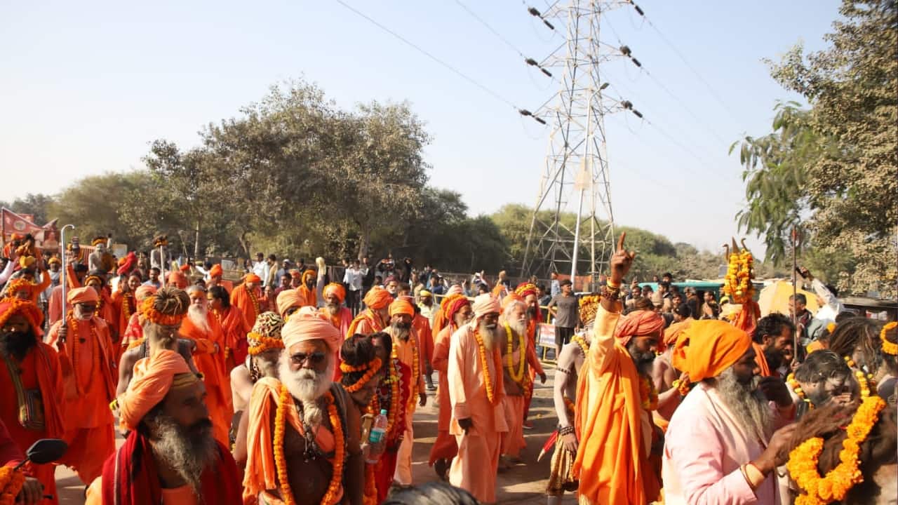 How thousands of workers are giving shape to Maha Kumbh 2025: 'It’s a 24-hour mission'