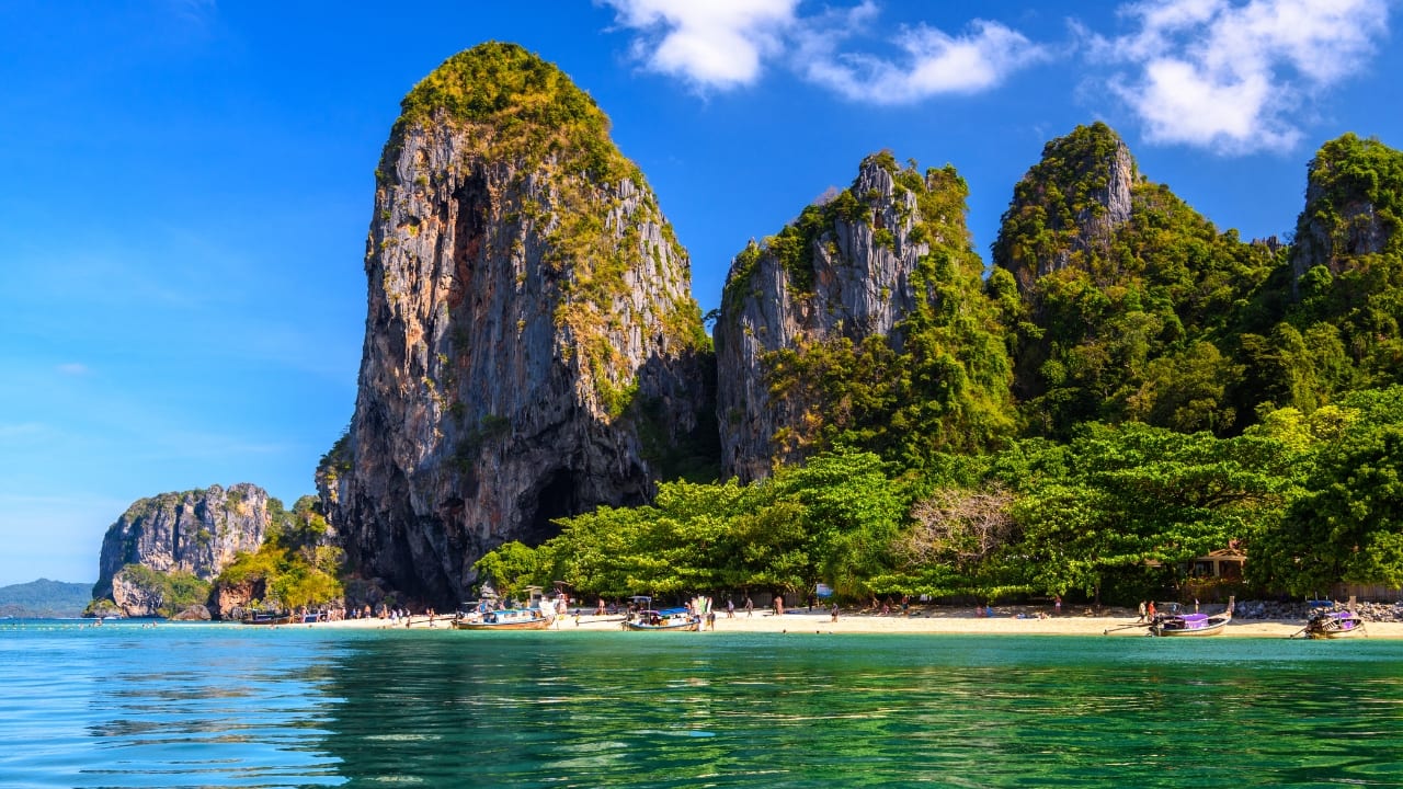 17 Beautiful Beaches in Asia for Swimming, Snorkeling, and Sunbathing