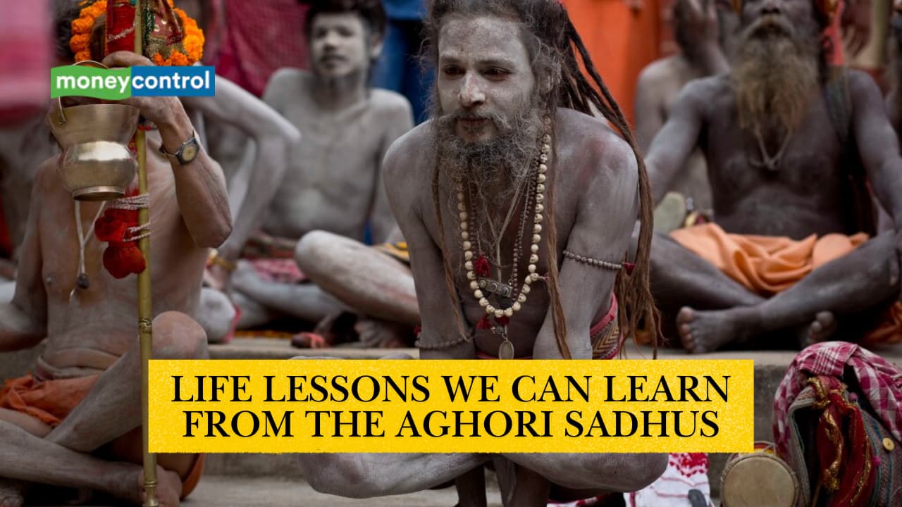 8 Life Lessons We Can Learn from the Aghori Sadhus at Kumbh Mela