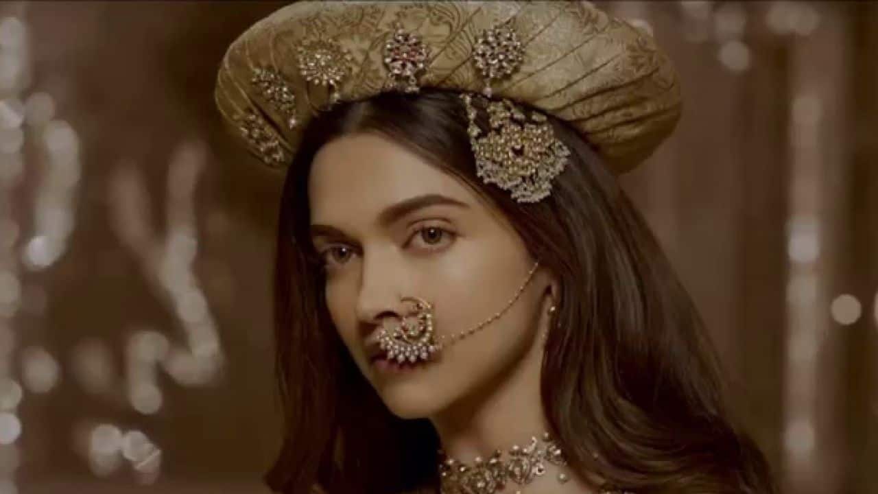 Did you know? Sanjay Leela Bhansali's Deewani Mastani from Bajirao Mastani was shared on Oscars' official Instagram page