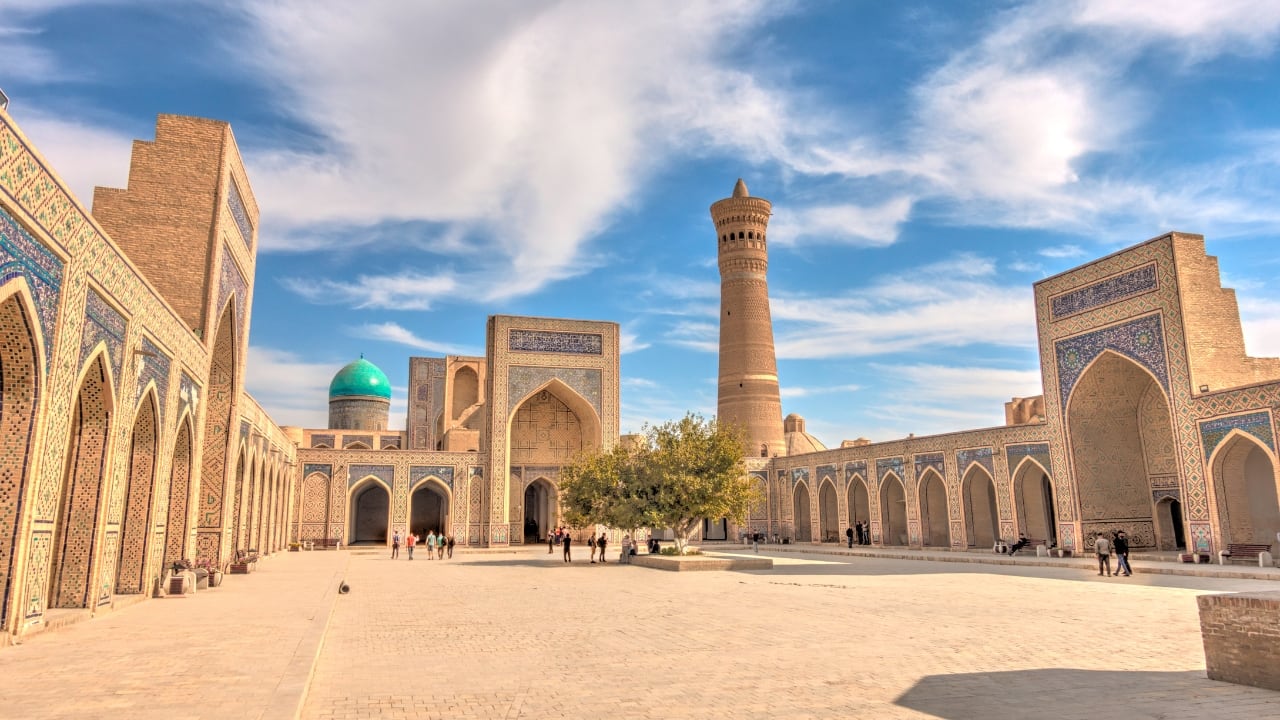Kalyan Minaret in Bukhara showcases the grandeur of the Silk Road and Islamic architecture. (Image: Canva)