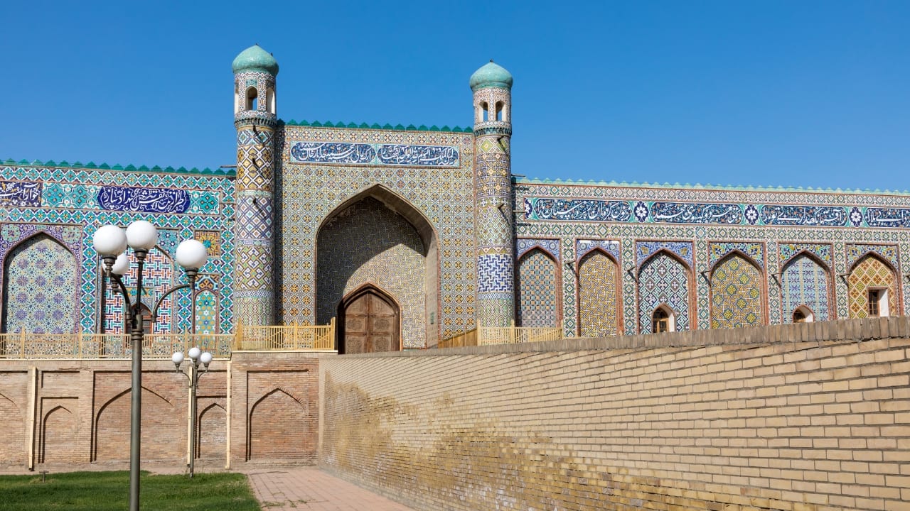 Kokand’s Khan Palace reflects the city’s rich history and cultural heritage. (Image: Canva)