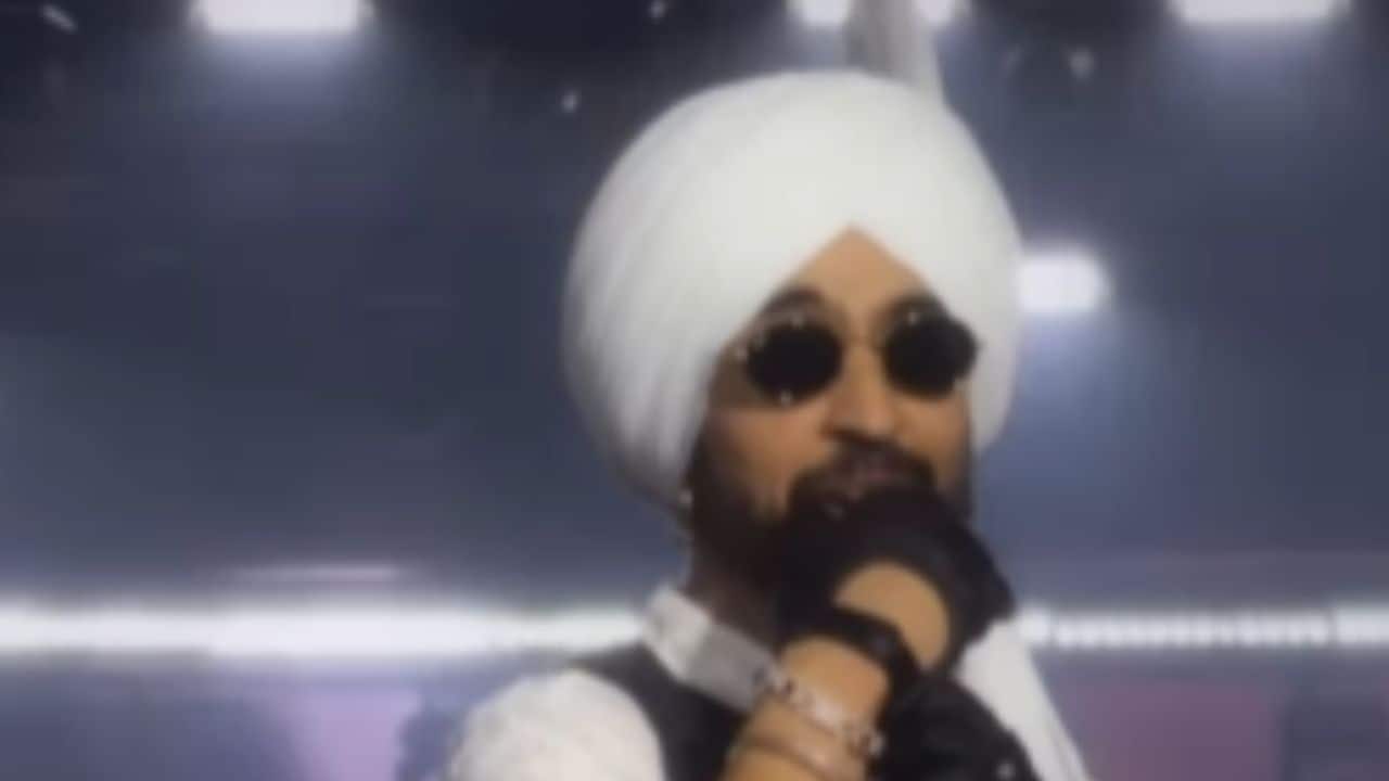 Diljit Dosanjh talks about advisory given to him in concert, says, "duniya aap pe jitna marzi zeher phenke usko kabhi bhi apne andar mat le Jana"