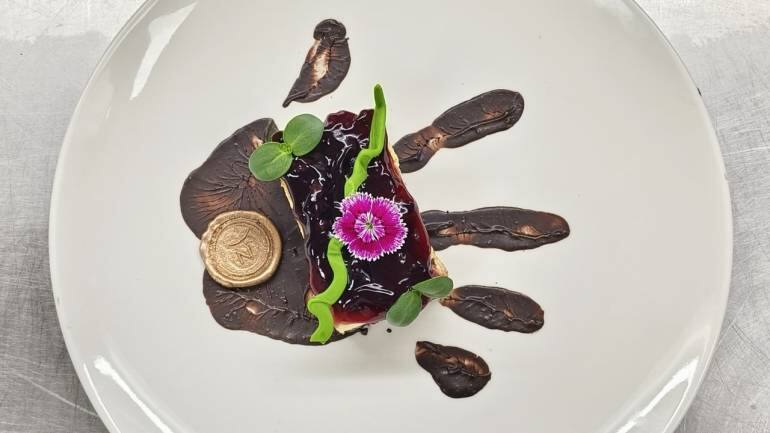 Christmas 2024 dessert recipes: Chena Pora