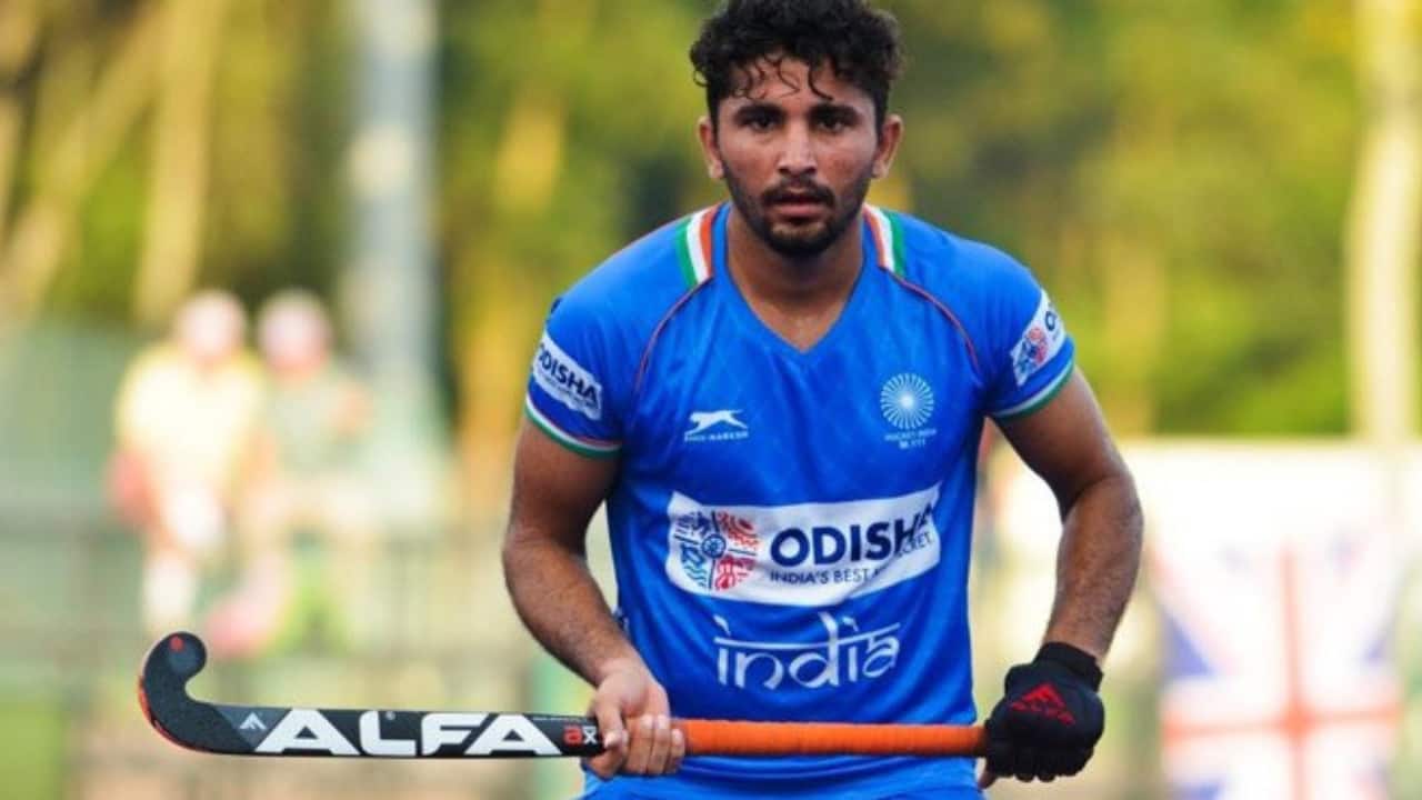 'We are representing our country': Mandeep Mor opens up on Dolly Chaiwala incident post Olympics triumph 'We are representing our country': Mandeep Mor opens up on Dolly Chaiwala incident post Olympics triumph