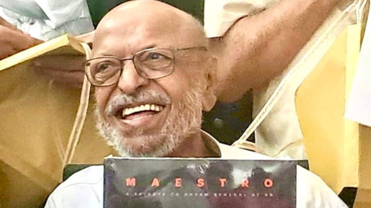 Manoj Bajpayee, Shekhar Kapur, Varun Badola and other celebs mourn the loss of Shyam Benegal