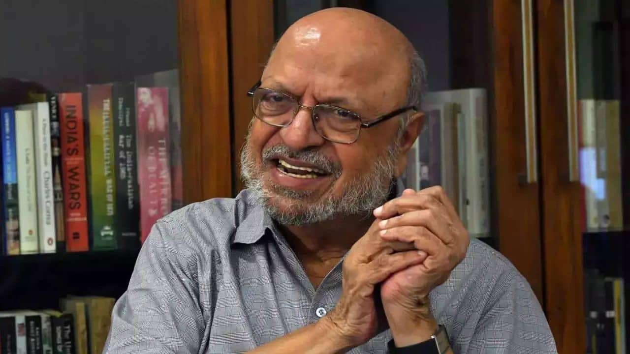 Legendary filmmaker Shyam Benegal laid to rest with state honours