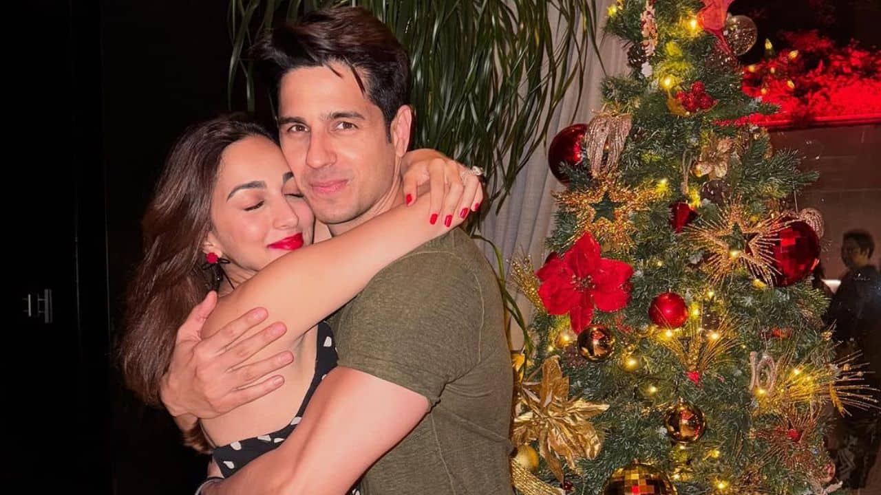 Sidharth Malhotra and Kiara Advani share a cozy Christmas hug; fans speculate pregnancy