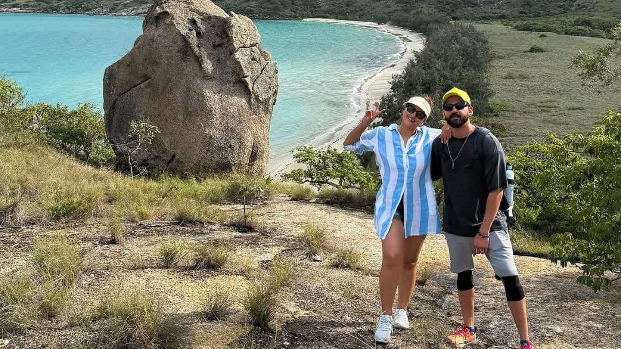 Sonakshi Sinha and Zaheer Iqbal serve major couple goals during their Australia vacation, see pics