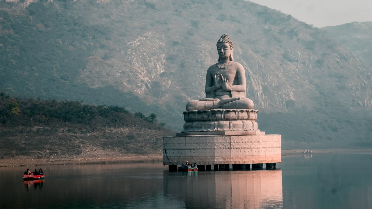 25 must-visit historical monuments in India for your travel bucket list