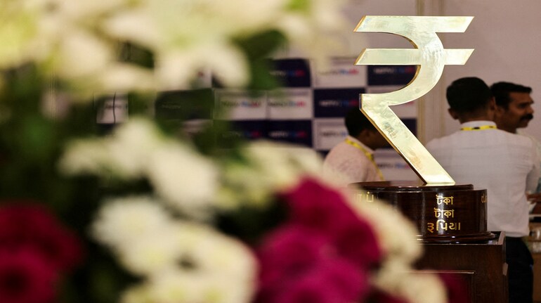 Indian Rupee Strengthens as GDP Growth Surges