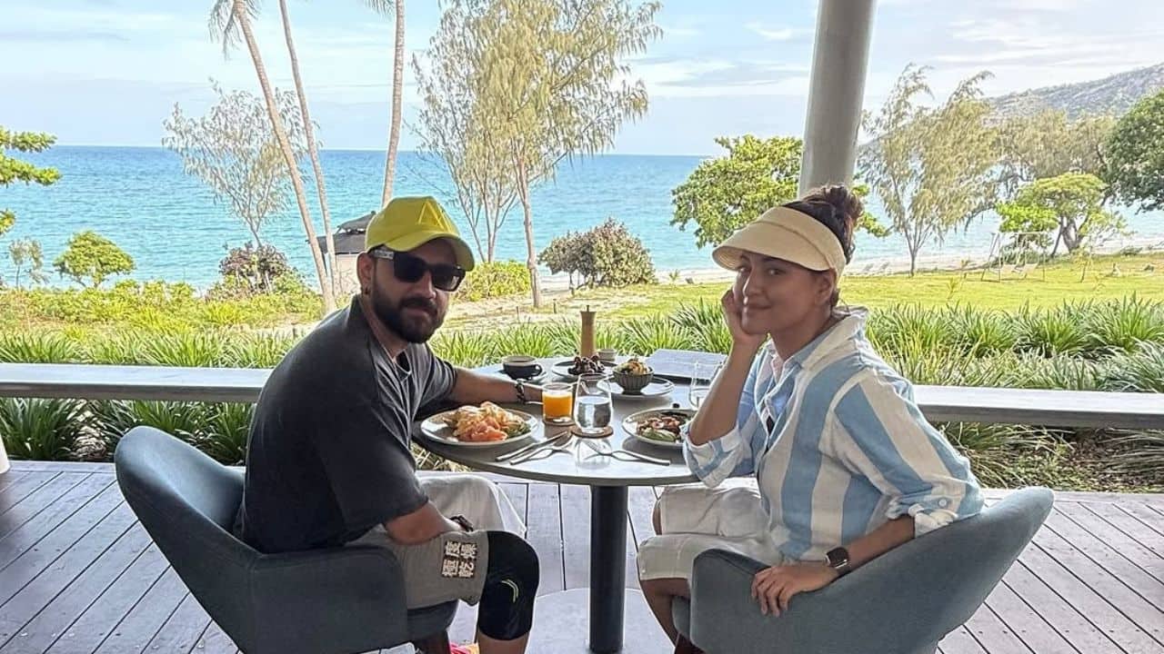 Sonakshi Sinha and Zaheer Iqbal wake up to a lion's roar outside their hotel room in Australia, watch video