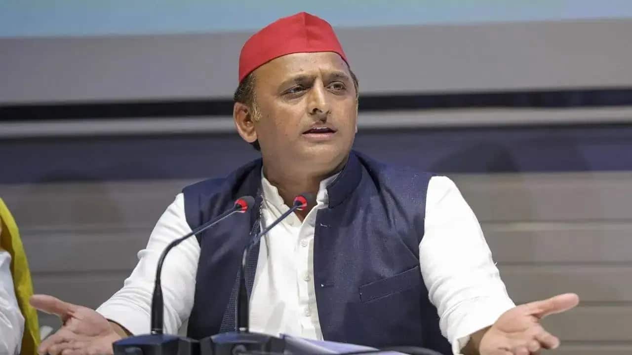 All 'false' cases against Azam Khan will be withdrawn once SP comes to power in UP: Akhilesh