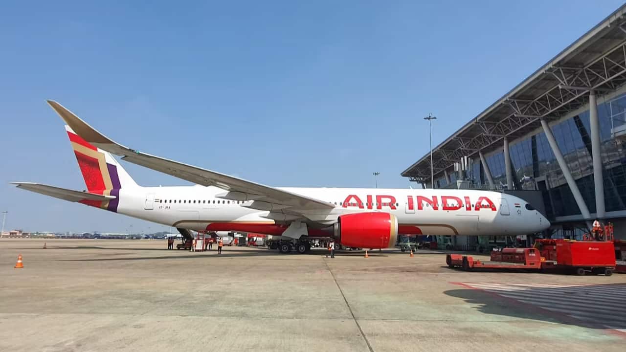 Air India flight returns to Chicago due to clogged toilets