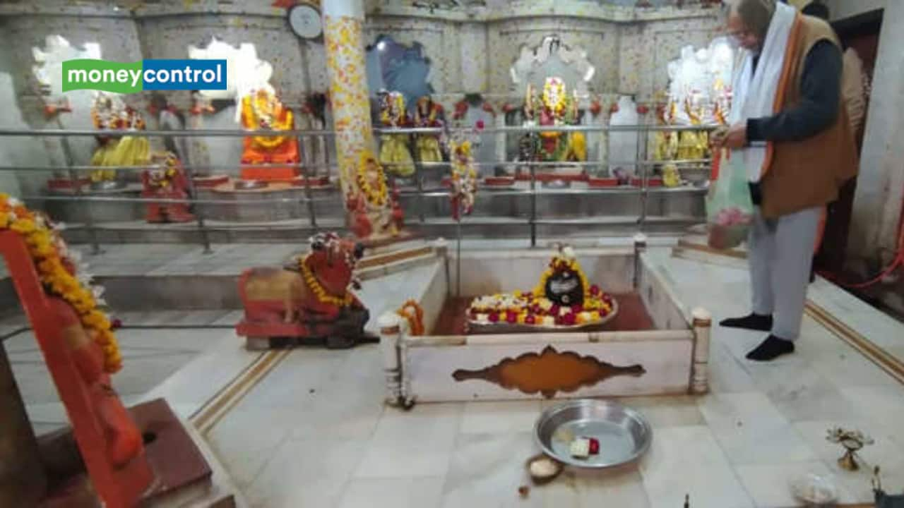 All You Need to Know About Baba Loknath Mahadev Temple of Prayagraj