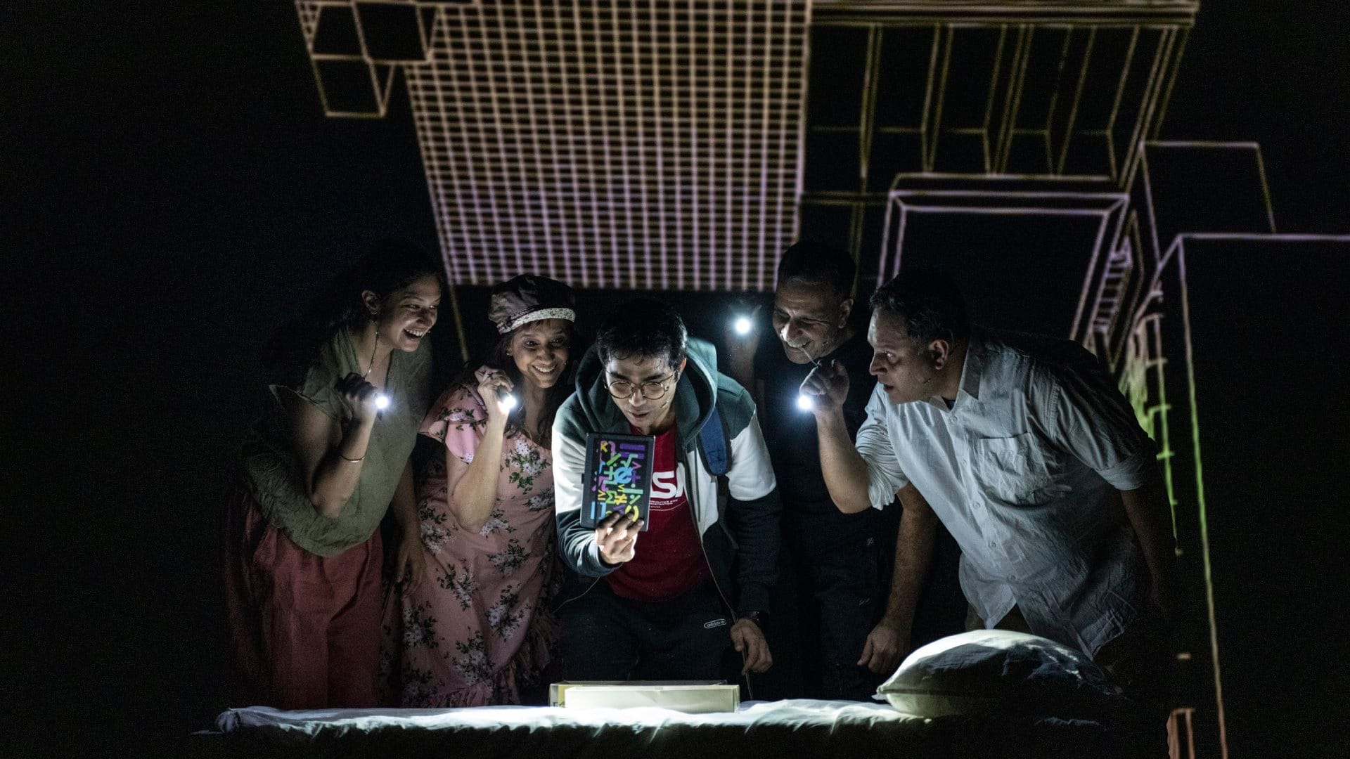 A still from The Curious Incident of the Dog in the Night-Time, featuring Dheer Hira, Jaimini Pathak, Dilnaz Irani, Shivani Tanksale and Salone Mehta. (Image via The Company Theatre)