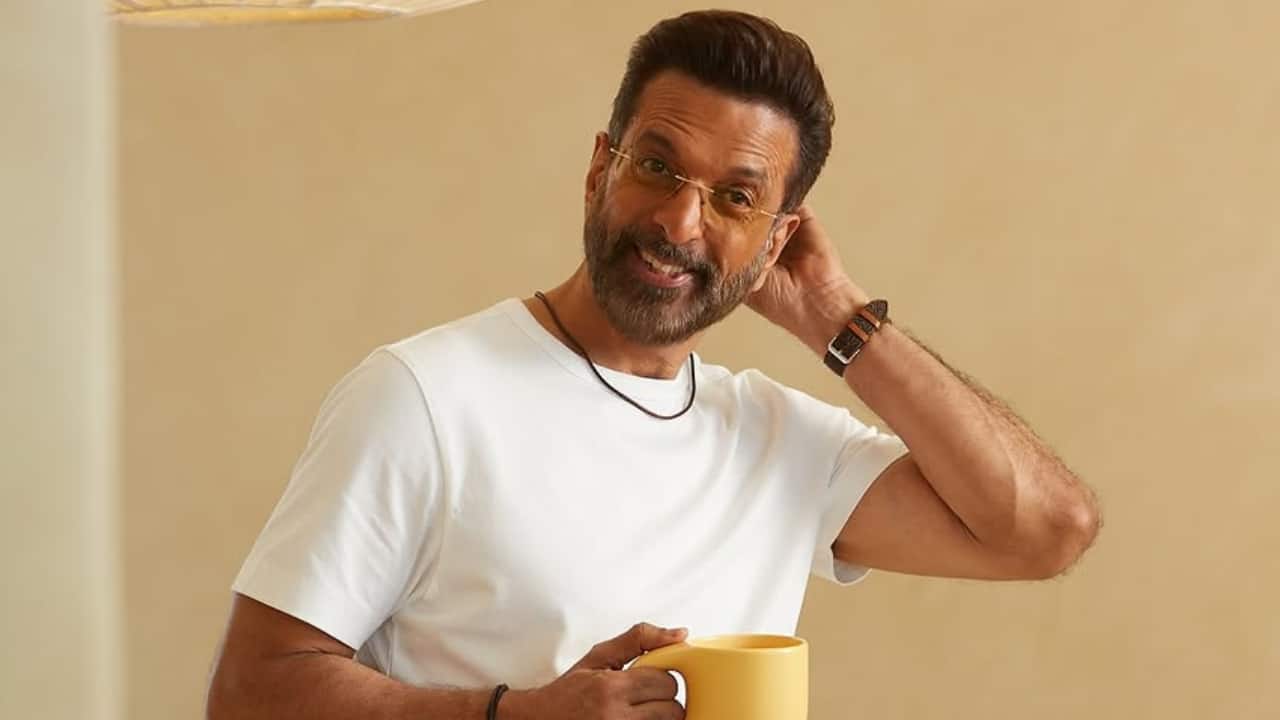 Jaaved Jaaferi on actors' entourages: It's weird how people have 10-15 people around themselves on set