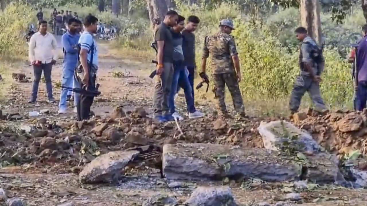 Five Naxalites, including two women, gunned down by security forces in Chhattisgarh's Bijapur