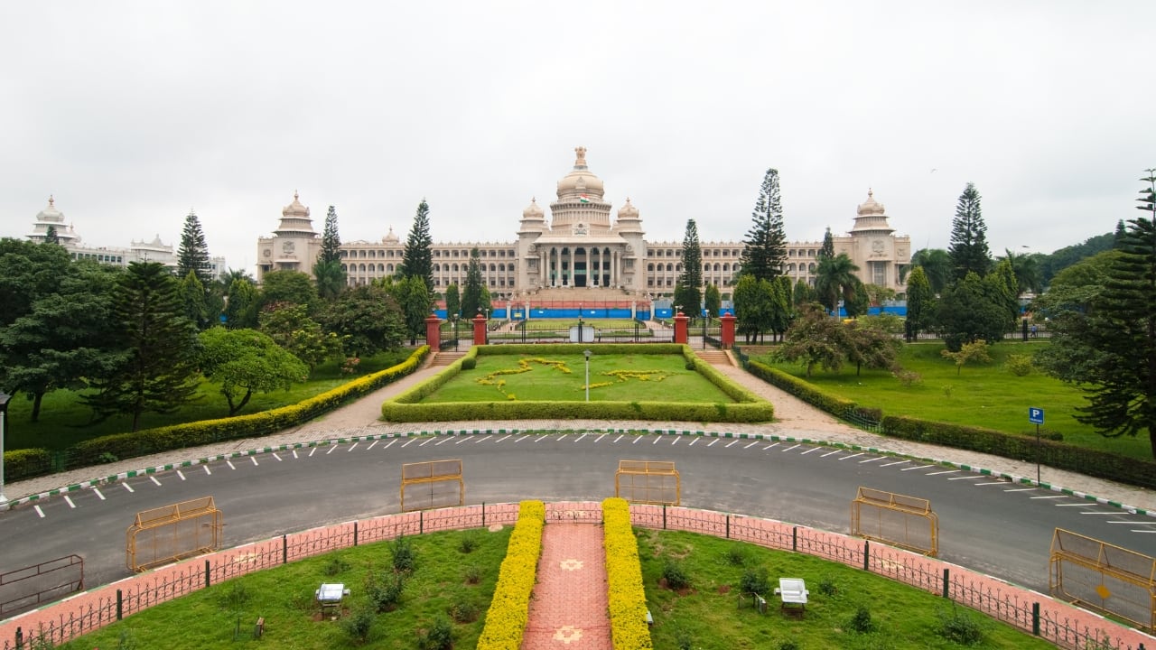 10. Bangalore Bangalore’s food scene is a perfect blend of traditional South Indian flavors and contemporary culinary trends. Taste crispy masala dosa, steaming idli, or sip on strong filter coffee at iconic eateries like MTR and Vidyarthi Bhavan, where the city’s food history comes alive. (Image: Canva) 10. Bangalore Bangalore’s food scene is a perfect blend of traditional South Indian flavors and contemporary culinary trends. Taste crispy masala dosa, steaming idli, or sip on strong filter coffee at iconic eateries like MTR and Vidyarthi Bhavan, where the city’s food history comes alive. (Image: Canva)