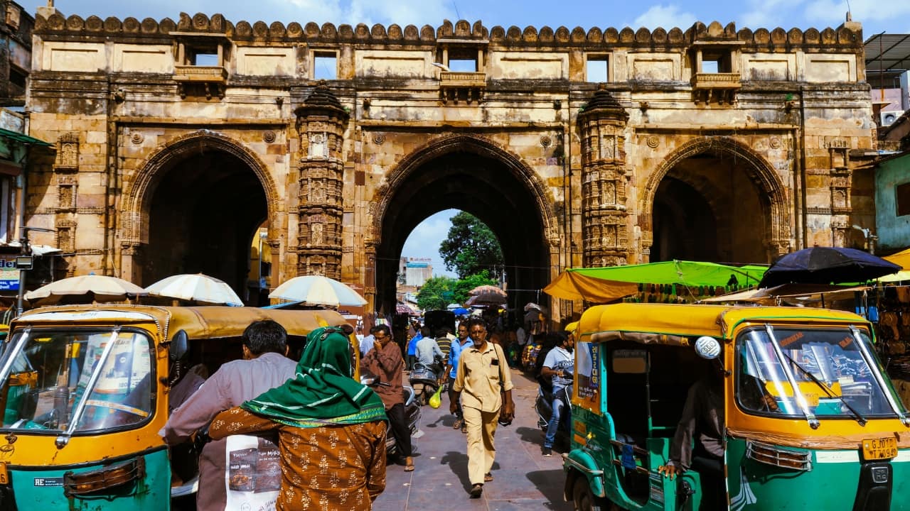 7. Ahmedabad Average Travel Time Per 10 km: 29 minutes, 3 seconds Ahmedabad’s growth as a commercial and cultural hub has led to an increase in vehicular traffic. The city's ongoing metro expansion offers hope for reducing congestion. (Image: Canva)