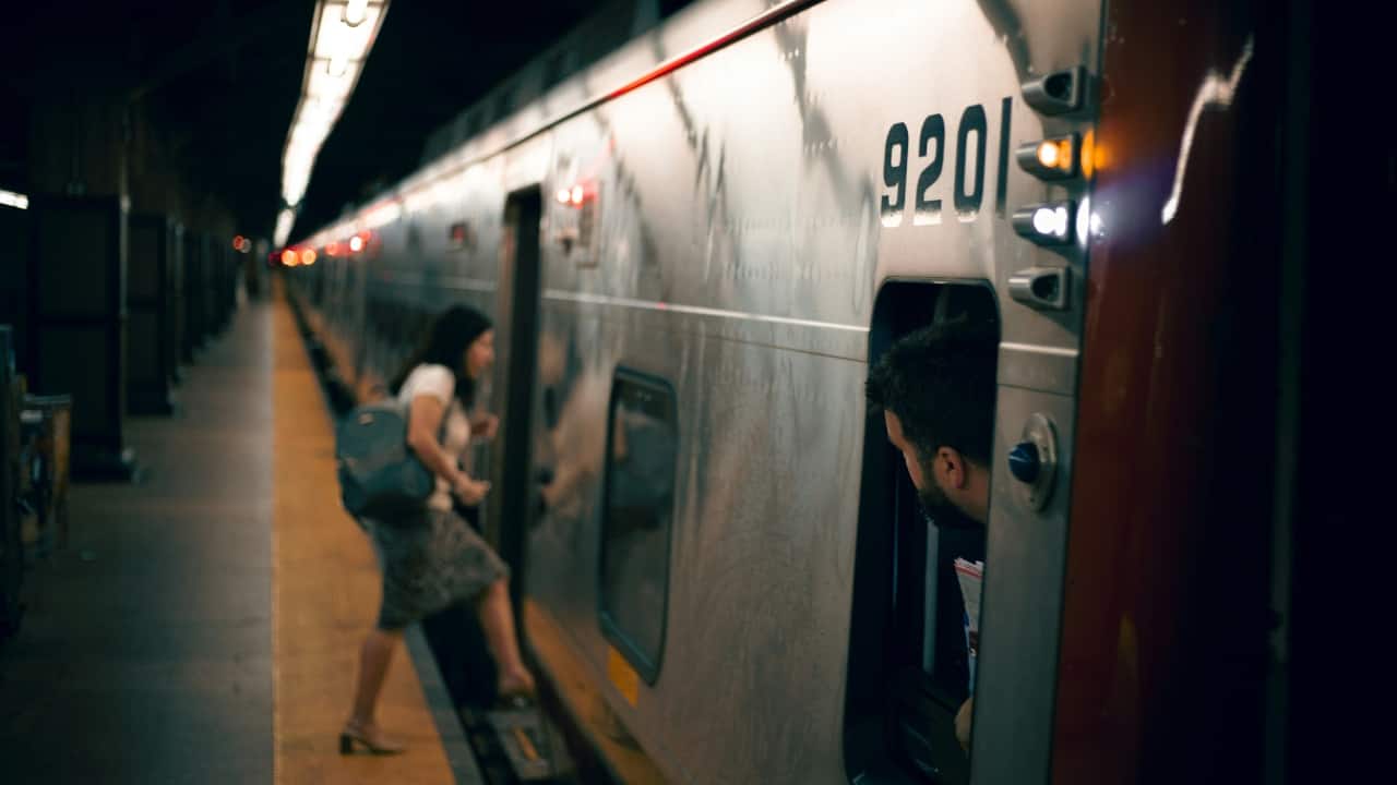 3. Cultural Pulse Beyond Trains Did you know Grand Central also serves as an unexpected cultural hotspot? From rotating art exhibits to live music performances, this landmark doesn’t just move people physically—it moves them artistically too. Whether you're into art, music, or simply exploring new cultural happenings, there’s always something going on here. (Image: Canva)