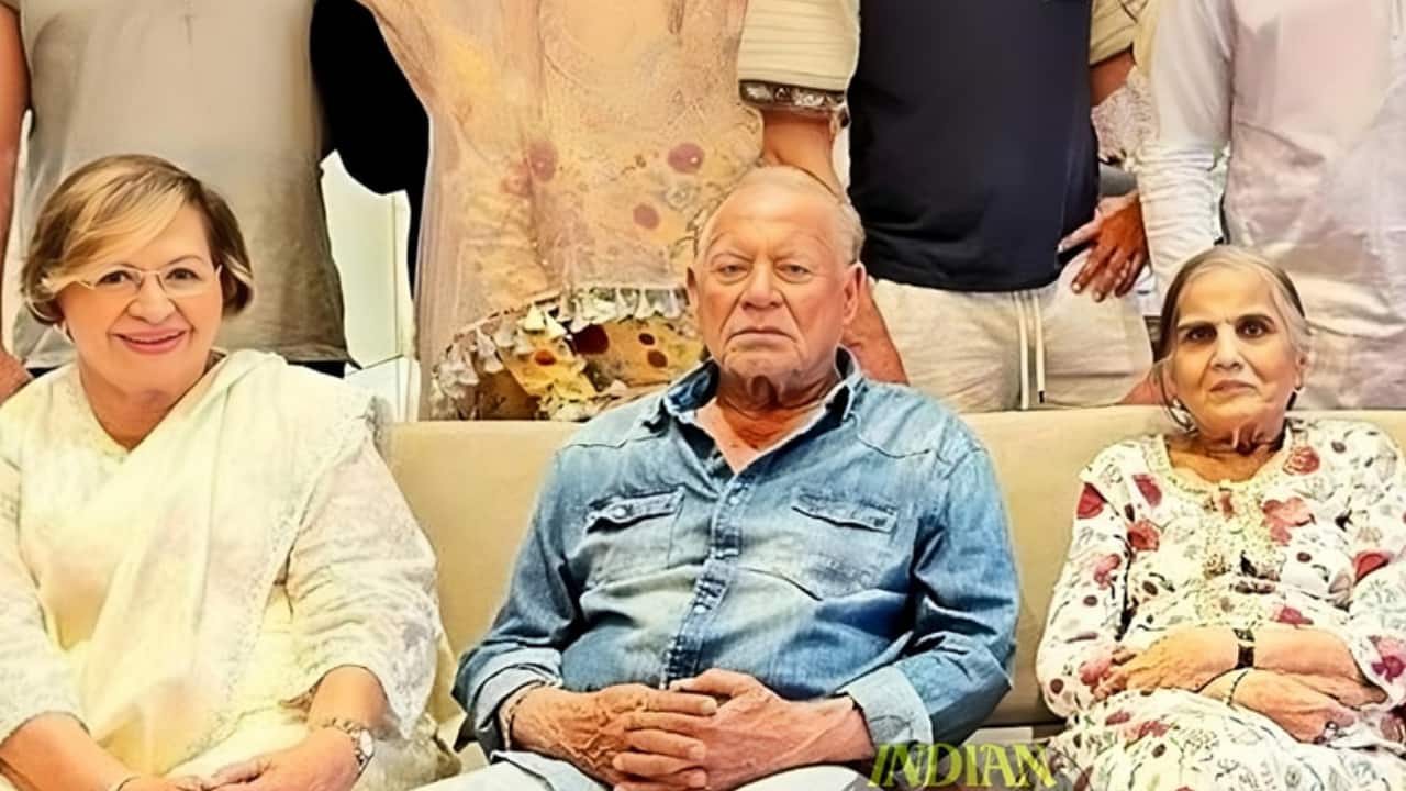 Salim Khan recalls how he revealed his relationship with Helen to wife Salma Khan; says, 'When I told her, she didn’t...'