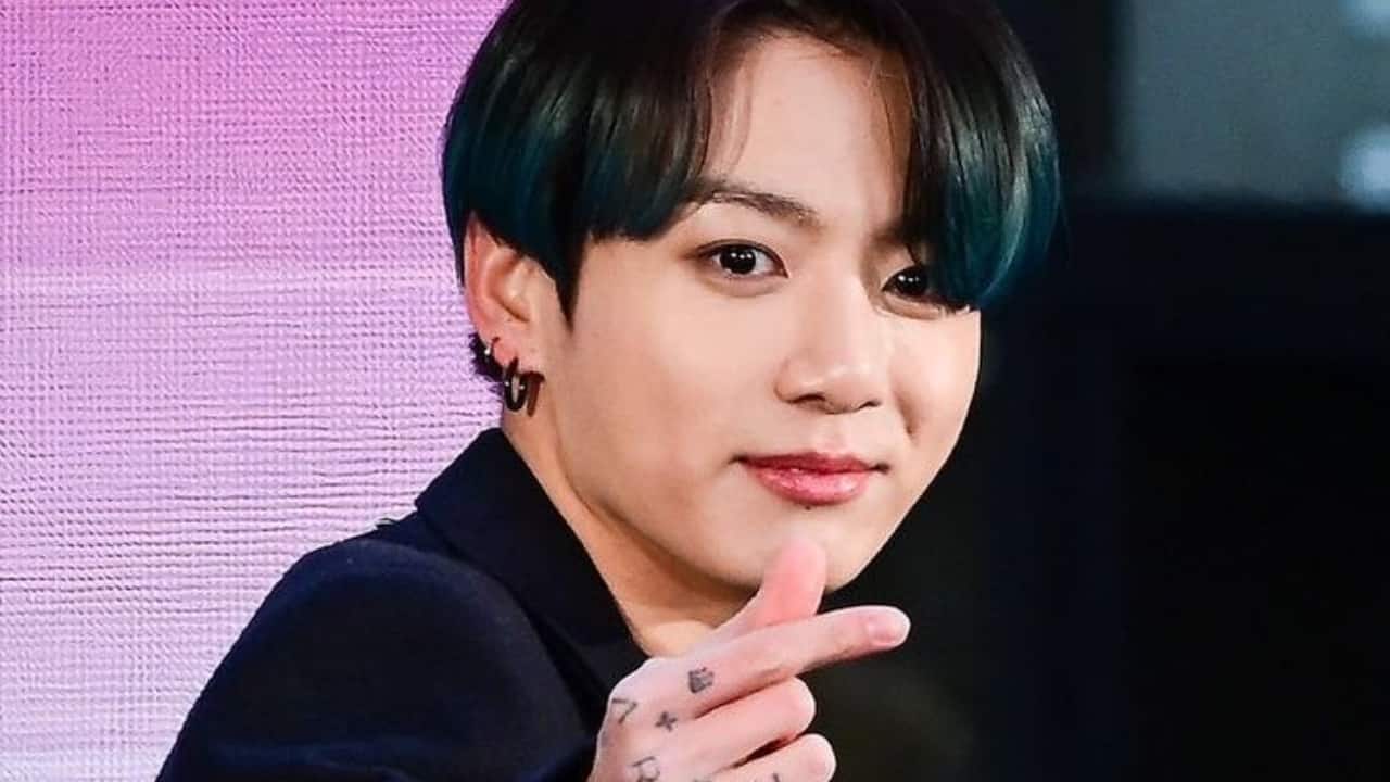 BTS' Jungkook wins over ARMYs once again with a heartwarming in-flight story of 'bowing battle' with the attendant