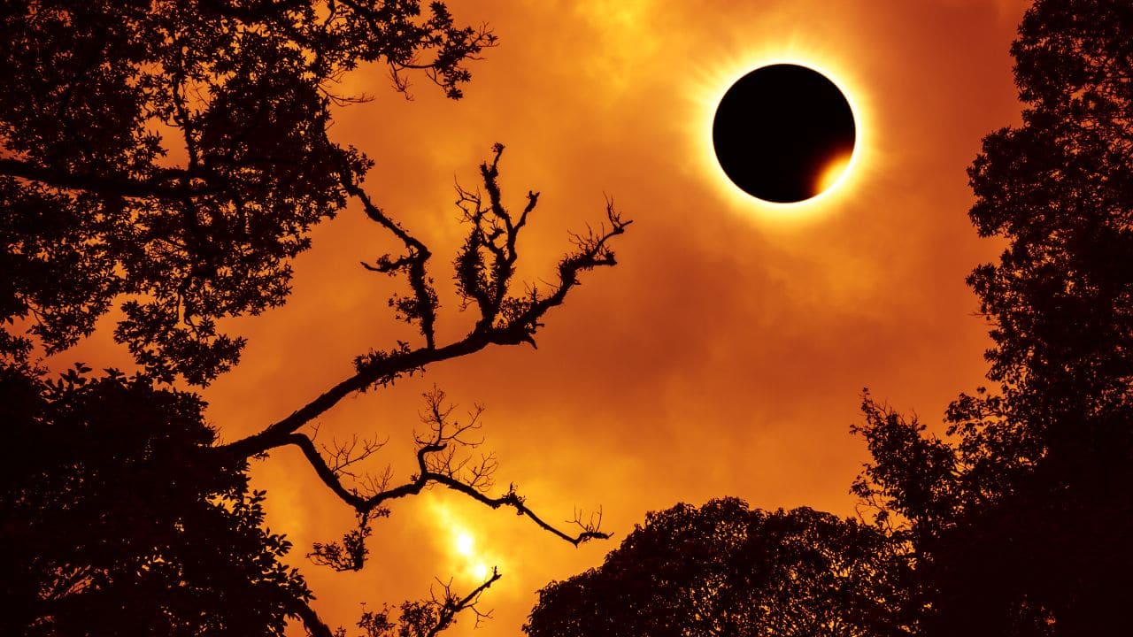 THE 2027 SOLAR ECLIPSE: The Saros cycles guide solar eclipse predictions, with Saros 136 leading. On Aug. 2, 2027, Luxor, Egypt, will showcase a stunning 6-minute, 23-second total eclipse, captivating millions across iconic landmarks like the Valley of the Kings and Karnak Temple.