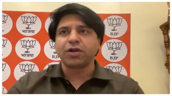 “Instead of guarantees, the people of Karnataka are only getting potholes, crumbling infrastructure and civic woes especially in Bengaluru despite paying high taxes," Shehzad Poonawalla claimed.