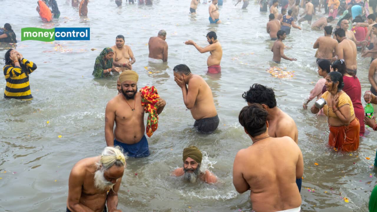 Maha Kumbh 2025: Third Amrit Snan Today at Prayagraj - Akharas Lead the Holy Dip