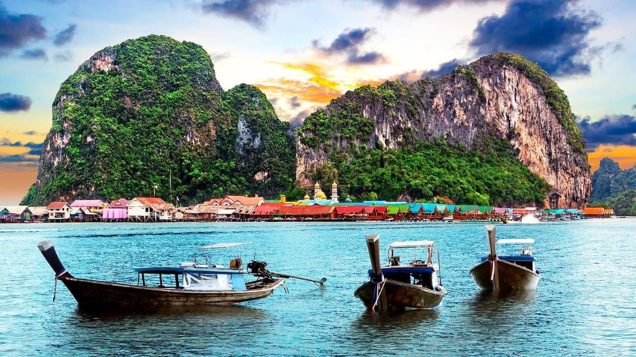 9. Phuket, Thailand If you're craving sunshine and culture, Phuket is the place to be. Celebrate Lunar New Year by visiting temples, enjoying seafood feasts, and immersing yourself in vibrant street parades—all with the backdrop of beautiful beaches. (Image: Canva)