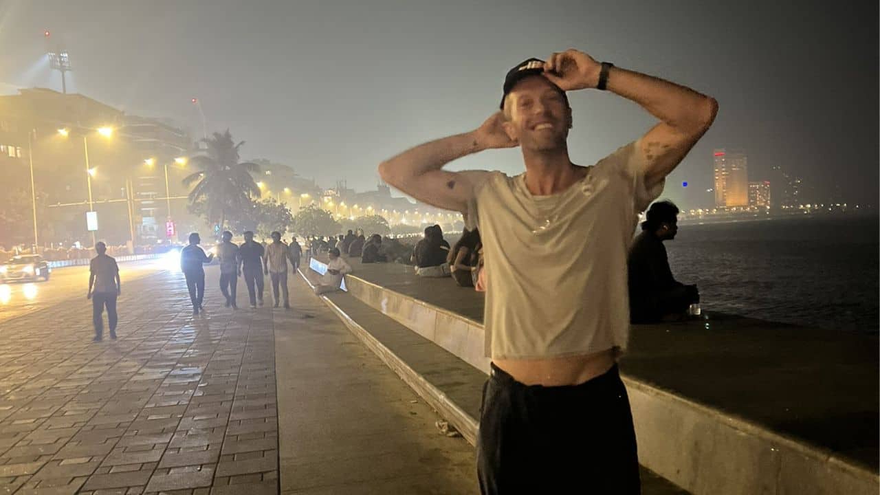 Coldplay's Chris Martin poses at Marine Drive ahead of Mumbai concert, says "grateful to be here in India"