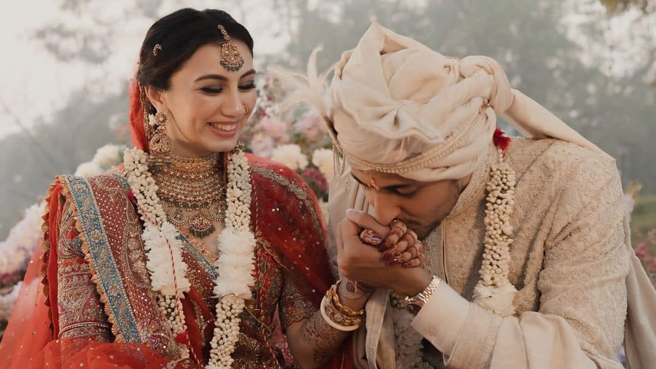Darshan Raval- Dharal Surelia - Bollywood singer Darshan Raval married his best friend Dharal Surelia on January 18, 2025. Their wedding in Udaipur focused on authentic moments rather than spectacle, and the couple’s simplicity won hearts. Darshan’s note about his bride being his “best friend forever” became a highlight.