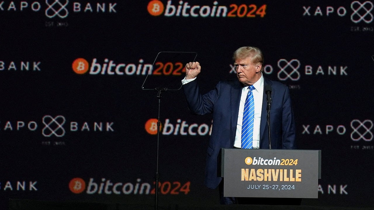 With cocktails and Snoop Dogg, crypto industry celebrates Trump inauguration