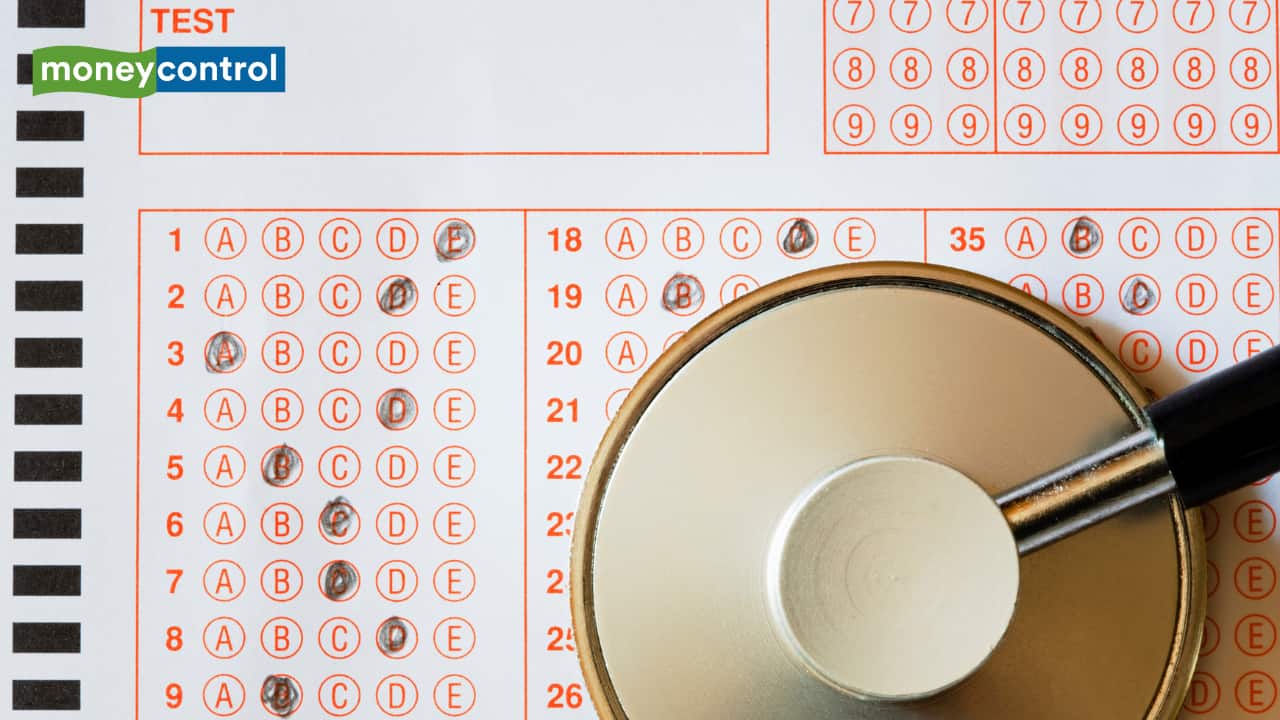 FMGE Results 2025: Around 70% Failed – What to Do If You Didn't Qualify FMGE? FMGE Results 2025: Around 70% Failed – What to Do If You Didn't Qualify FMGE?