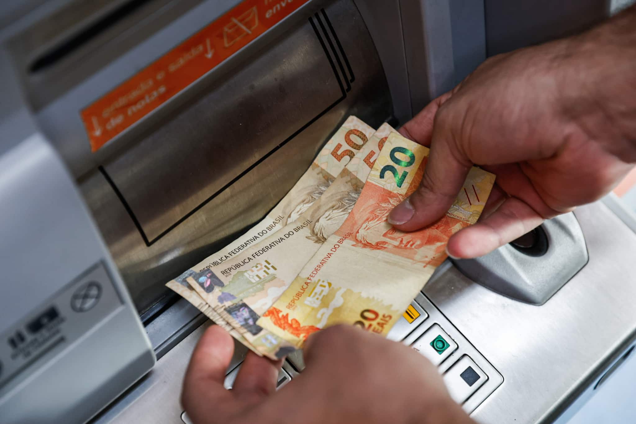 Emerging market currencies get relief rally from softening Trump threats