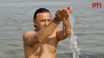 Maha Kumbh 2025: Akhilesh Yadav takes holy dip at Sangam, says there is no difference between Yamuna in Delhi and UP, both are in bad condition