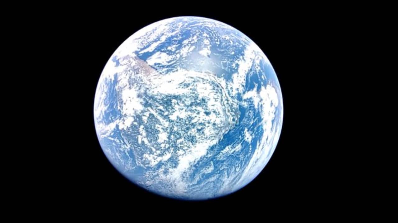 Blue Ghost lander captures stunning video of Earth as a glowing 'blue marble' from orbit