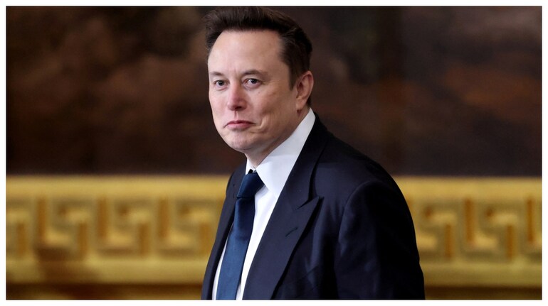 Elon Musk says Pentagon official 'needs to find new job' for scoffing