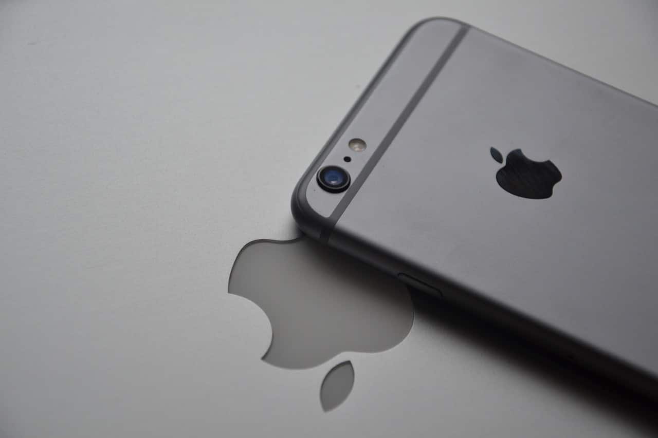 Single camera – same as iPhone 16