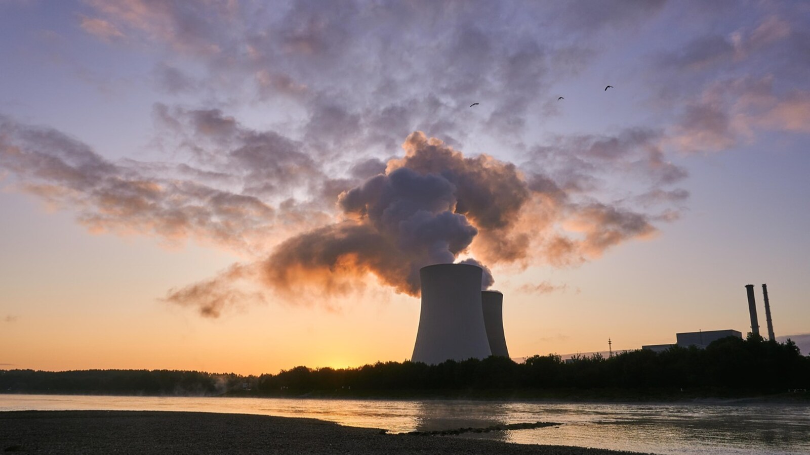 Business barons go nuclear in the race for power